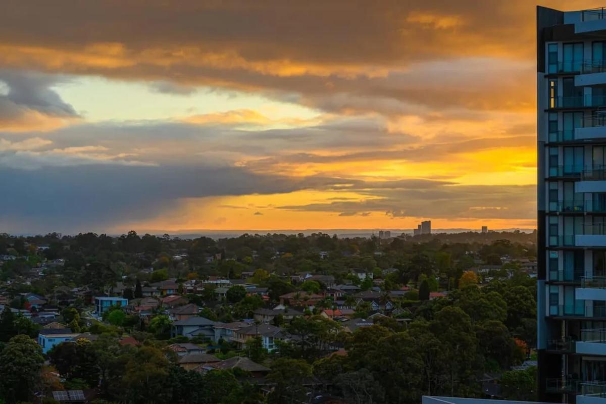 Brand New 2bd Modern Near Mq Shopping Centre Sydney